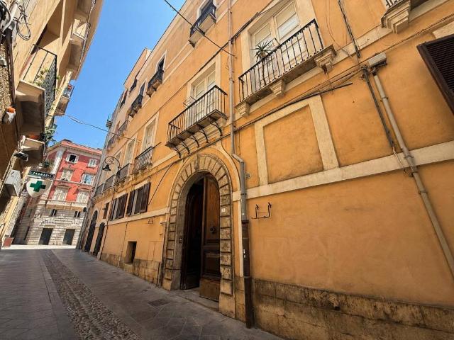 Appartamento in vendita a Cagliari CA