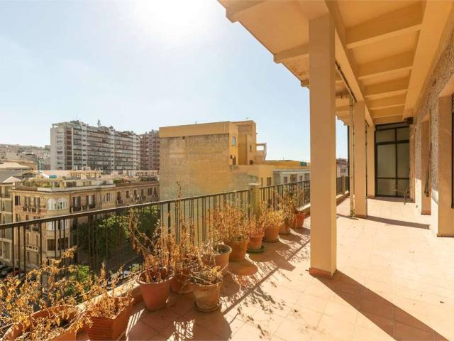 Appartamento in vendita a Cagliari CA