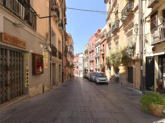 Appartamento in vendita a Cagliari CA