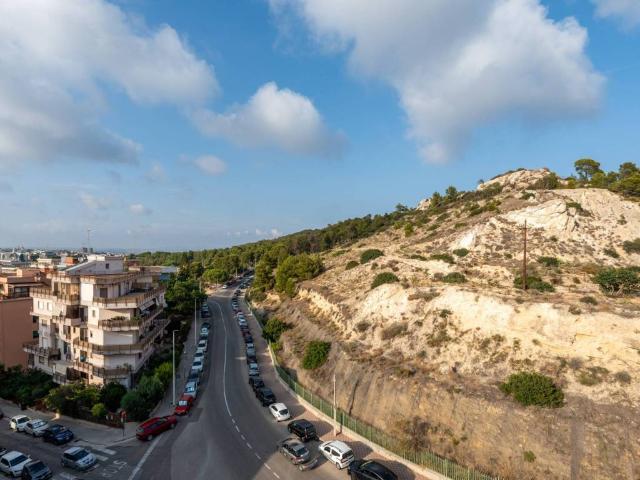 Appartamento in vendita a Cagliari CA
