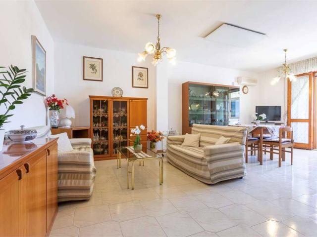 Appartamento in vendita a Cagliari CA