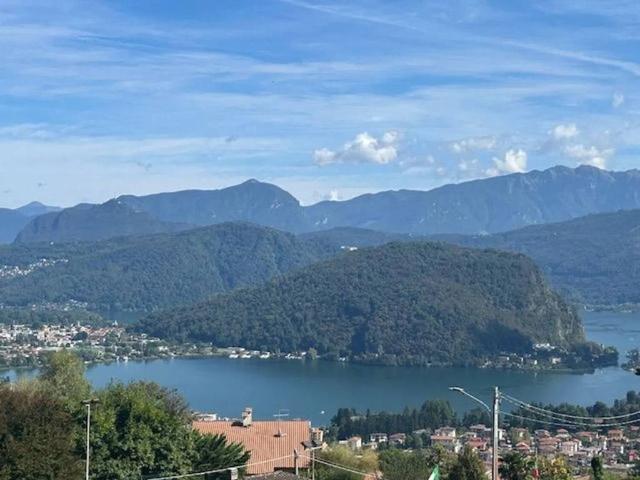 Appartamento in vendita a Cadegliano Viconago VA