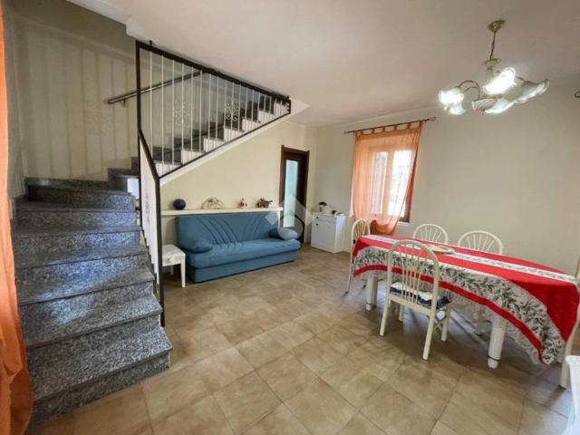 Appartamento in vendita a Cairate VA