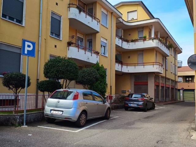 Appartamento in vendita a Cairate VA