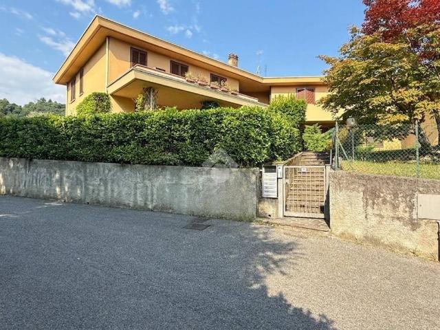 Appartamento in vendita a Calco LC