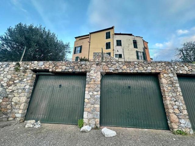 Appartamento in vendita a Calice Ligure SV