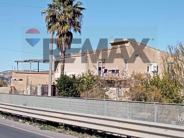 Appartamento in vendita a Caltagirone CT
