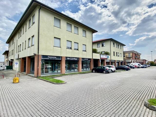 Appartamento in vendita a Calusco D'Adda