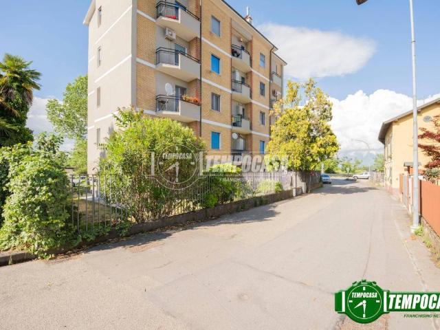 Appartamento in vendita a Calvignasco MI