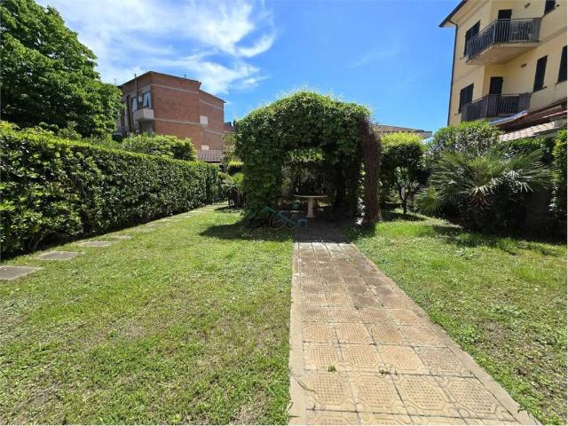Appartamento in vendita a Camaiore LU