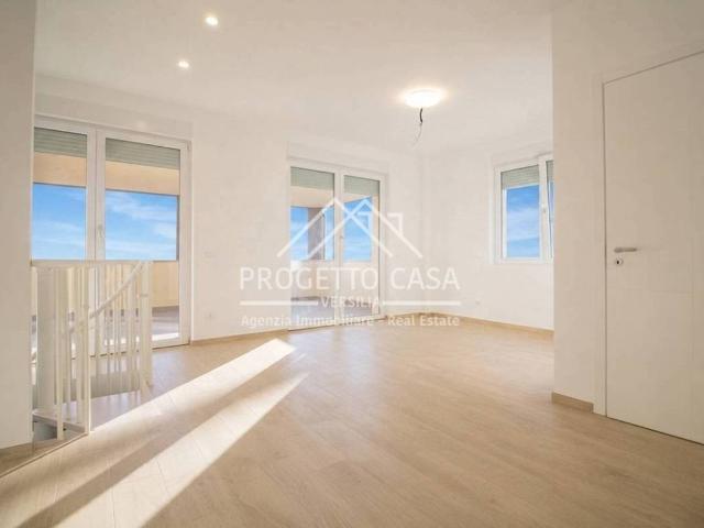 Appartamento in vendita a Camaiore LU