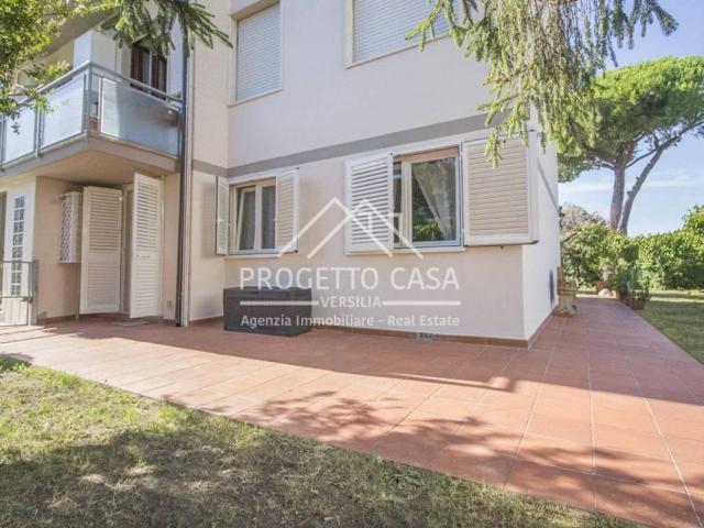 Appartamento in vendita a Camaiore LU