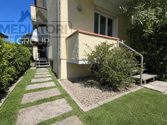 Appartamento in vendita a Camaiore LU