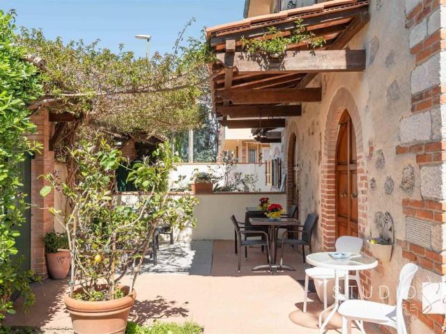 Appartamento in vendita a Camaiore LU