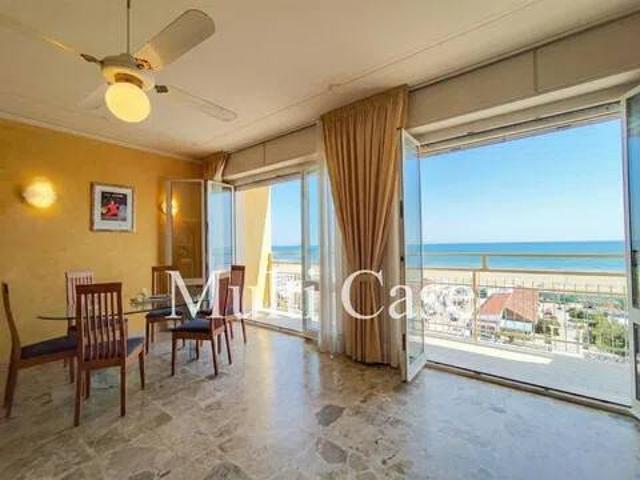 Appartamento in vendita a Camaiore LU