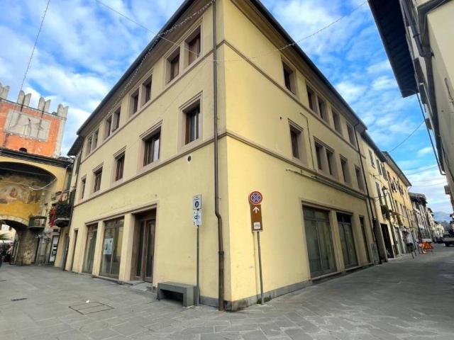 Appartamento in vendita a Camaiore LU