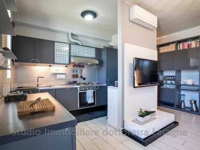 Appartamento in vendita a Camaiore LU