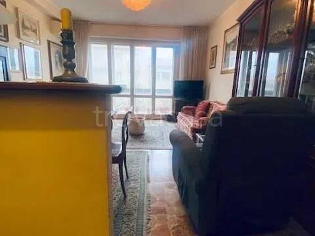 Appartamento in vendita a Camaiore via Gigliotti, Lido Di Camaiore