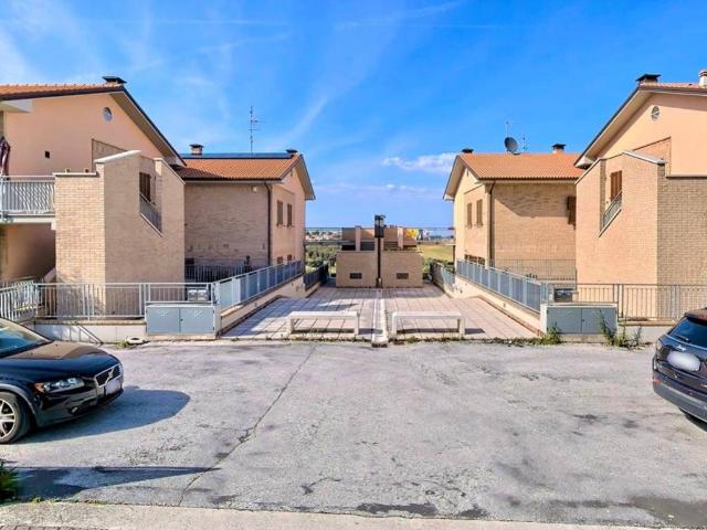 Appartamento in vendita a Camerata Picena AN