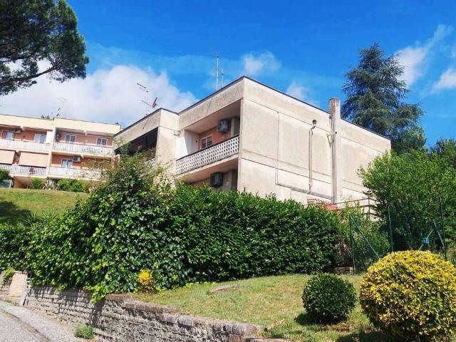 Appartamento in vendita a Campagnano di Roma RM