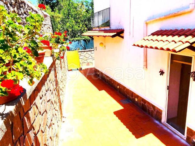 Appartamento in vendita a Campagnano, Ischia