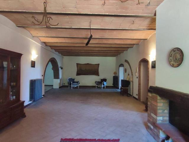 Appartamento in vendita a Campagnatico GR