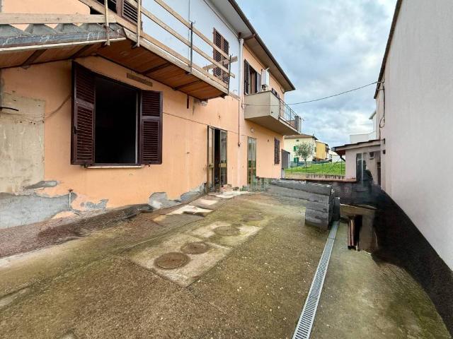 Appartamento in vendita a Campi Bisenzio FI