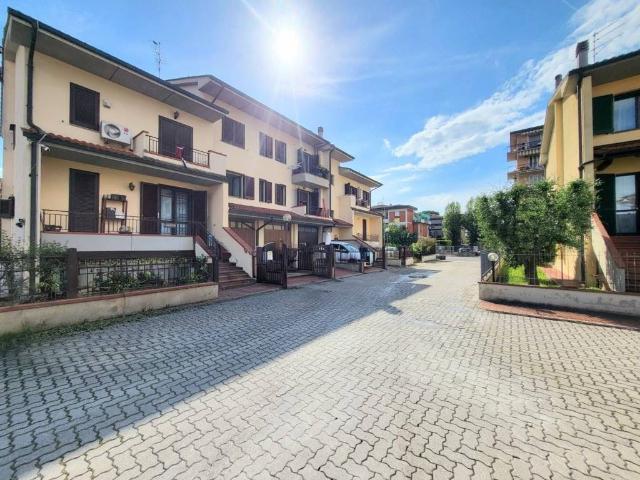 Appartamento in vendita a Campi Bisenzio FI