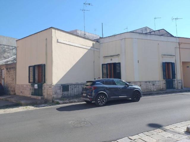 Appartamento in vendita a Campi Salentina LE