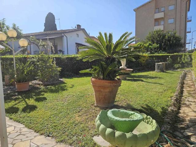 Appartamento in vendita a Campiglia Marittima LI