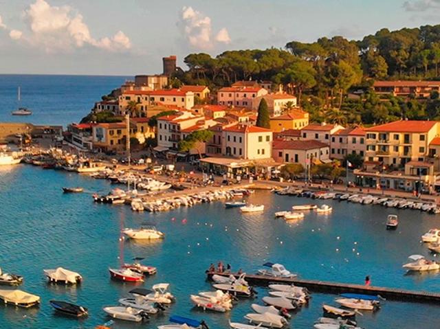 APPARTAMENTO in VENDITA a CAMPO NELL'ELBA di 5 vani