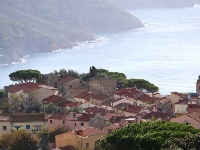 Appartamento in vendita a Campo nell'Elba LI
