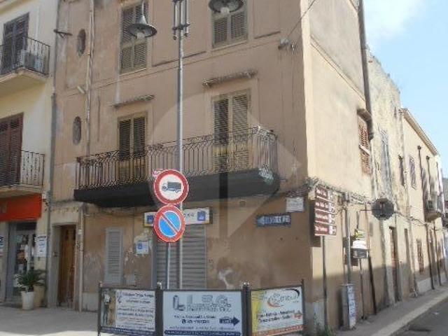 Appartamento in vendita a Campobello di Mazara via Giuseppe Garibaldi