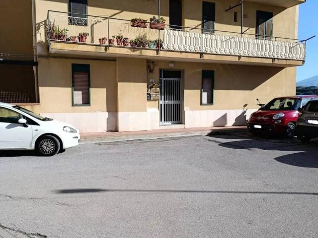Appartamento in vendita a Campofelice di Roccella PA
