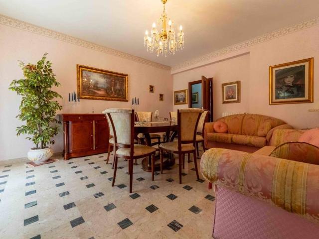 Appartamento in vendita a Campofelice di Roccella PA