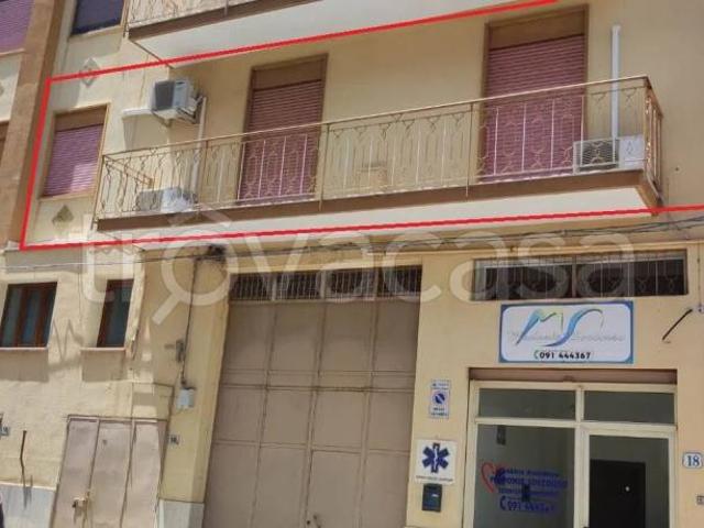 Appartamento in vendita a Campofelice di Roccella