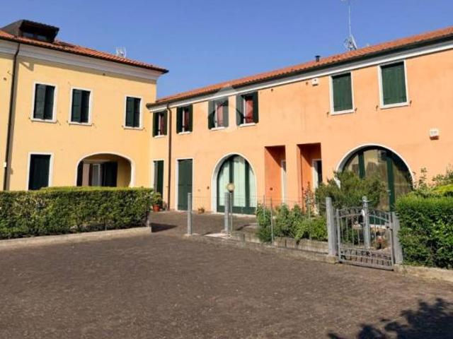 Appartamento in vendita a Camponogara via della Pace, 3