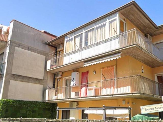 Appartamento in vendita a Camporotondo Etneo CT