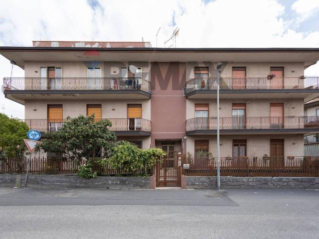 Appartamento in vendita a Camporotondo Etneo CT
