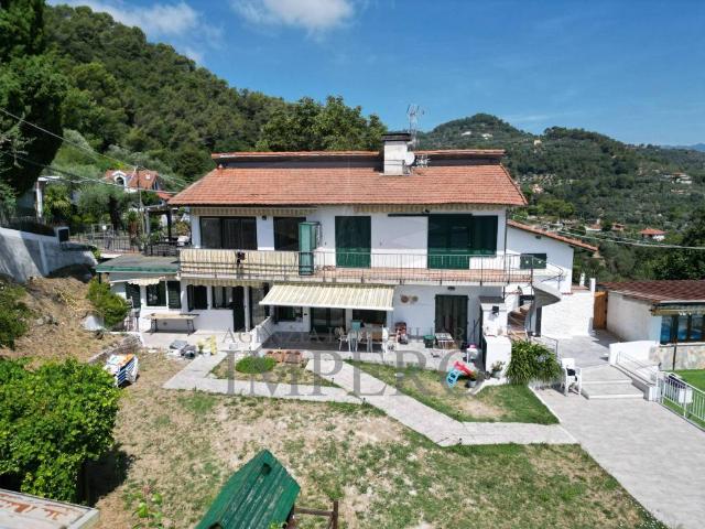Appartamento in vendita a Camporosso IM