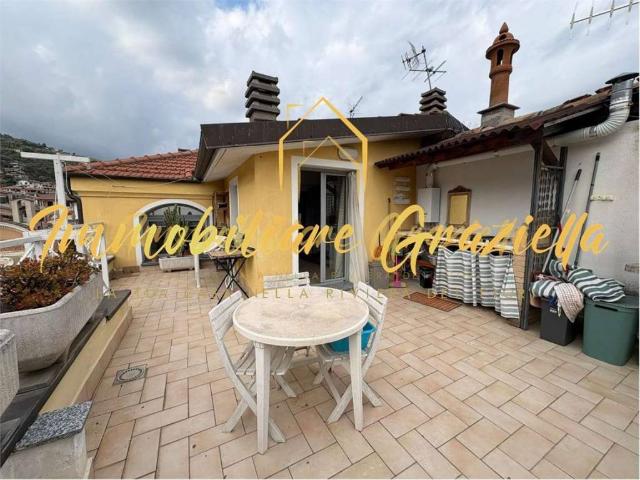 Appartamento in vendita a Camporosso IM