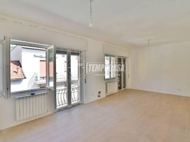 Appartamento in vendita a Cantù CO