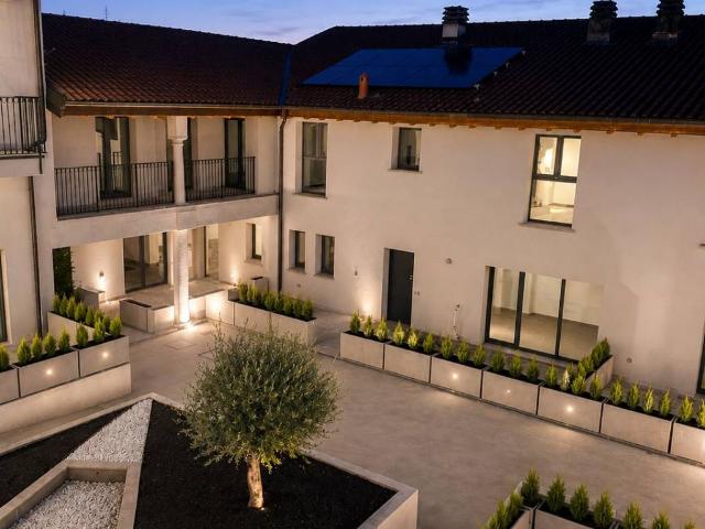 Appartamento in vendita a Cantello VA
