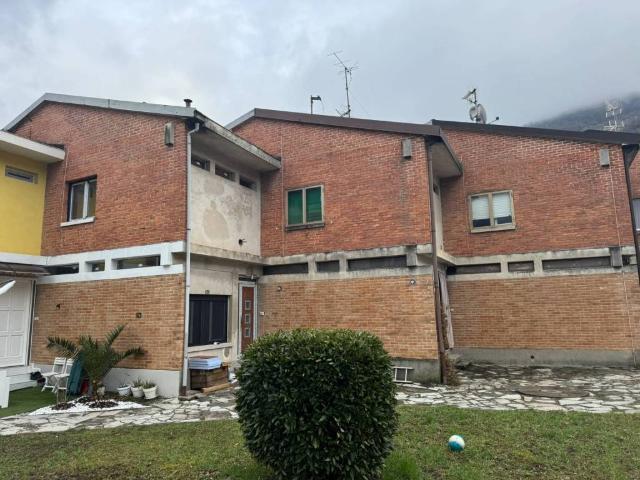Appartamento in vendita a Canzo CO