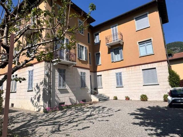 Appartamento in vendita a Canzo CO
