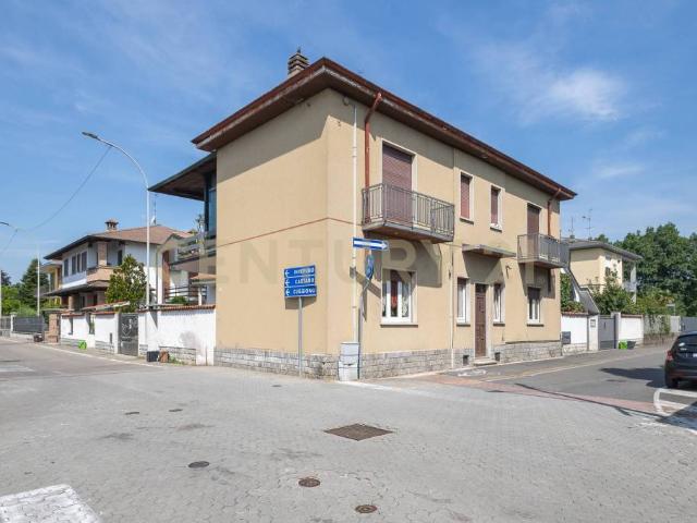 Appartamento in vendita a Casorezzo via Umberto I, 60