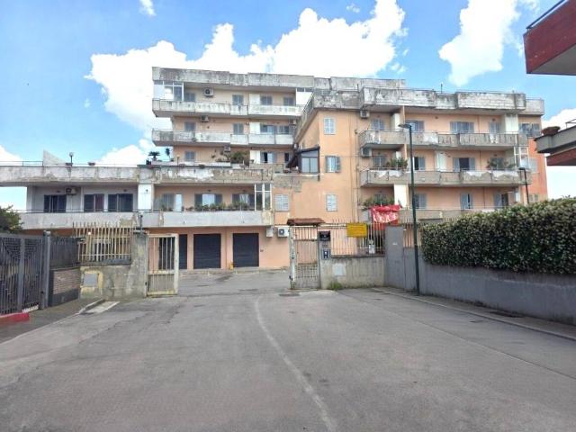 Appartamento in vendita a Casoria NA