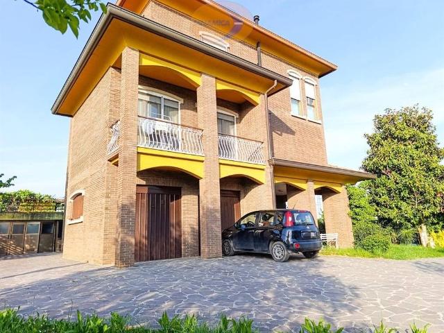 Appartamento in vendita a Casatenovo LC