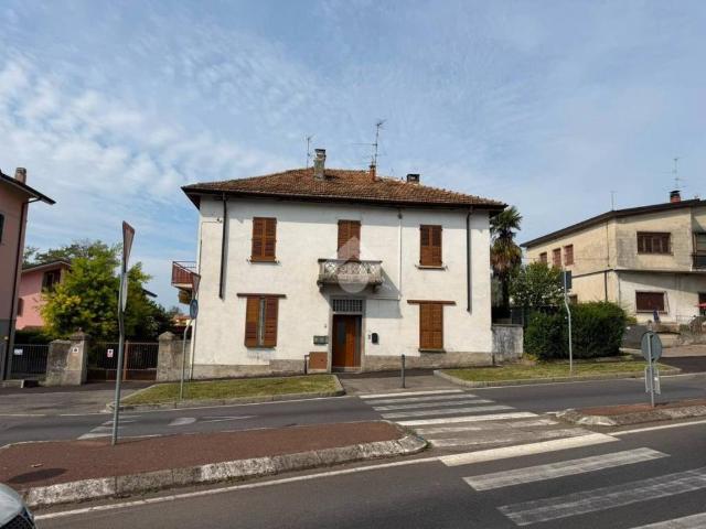 Appartamento in vendita a Casatenovo LC