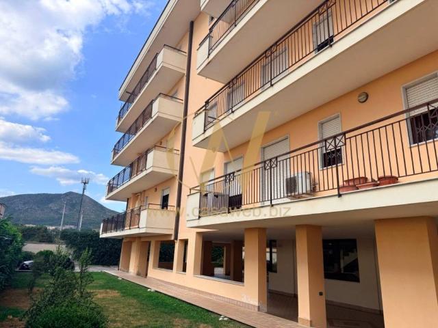 Appartamento in vendita a Casagiove CE